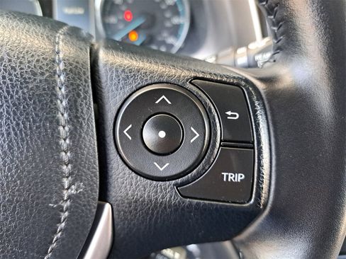 Used 2016 Toyota RAV4 XLE image 19