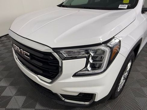 Used 2022 GMC Terrain SLE w/ Driver Convenience Package image 11