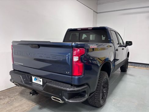 Used 2021 Chevrolet Silverado 1500 LT Trail Boss w/ Convenience Package II AWD/4WD image 7