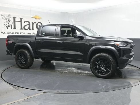 New 2026 Chevrolet Colorado Trail Boss AWD/4WD image 1