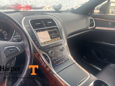 Used 2016 Lincoln MKX Reserve w/ Climate Package image 16