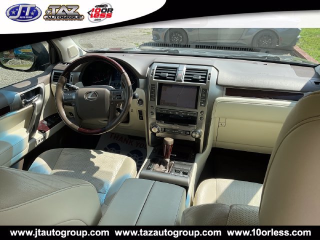 Used 2017 Lexus GX 460 Premium w/ Premium Package AWD/4WD image 16
