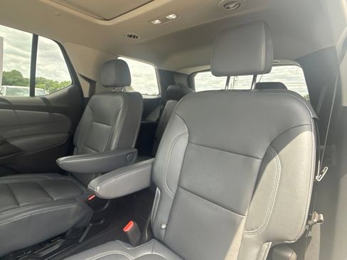 Used 2021 Chevrolet Traverse Premier w/ LPO, Floor Liner Package AWD/4WD image 26