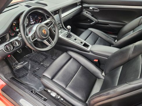 Used 2019 Porsche 911 Carrera 4S image 13