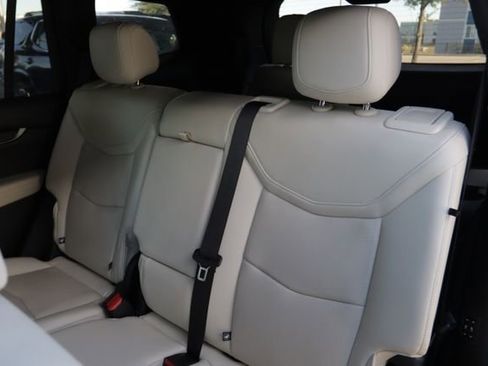 Certified 2023 Cadillac XT6 Sport w/ Technology Package image 31