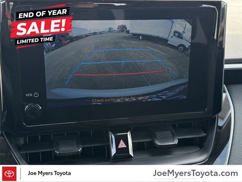 Used 2025 Toyota Corolla LE image 16