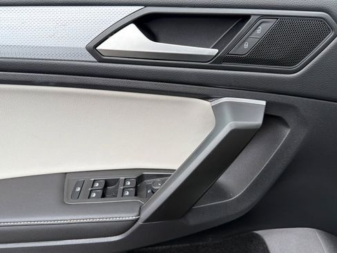 Used 2024 Volkswagen Tiguan S AWD/4WD image 10