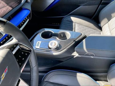 New 2026 Cadillac Optiq V image 9