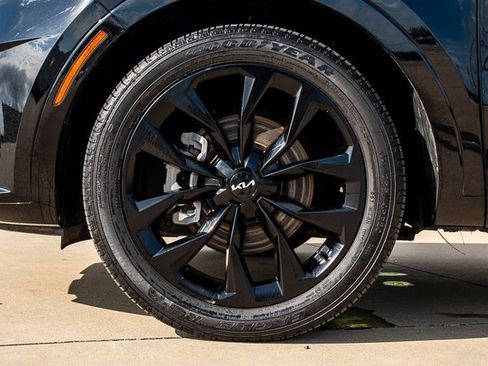 Used 2022 Kia Sorento SX image 5