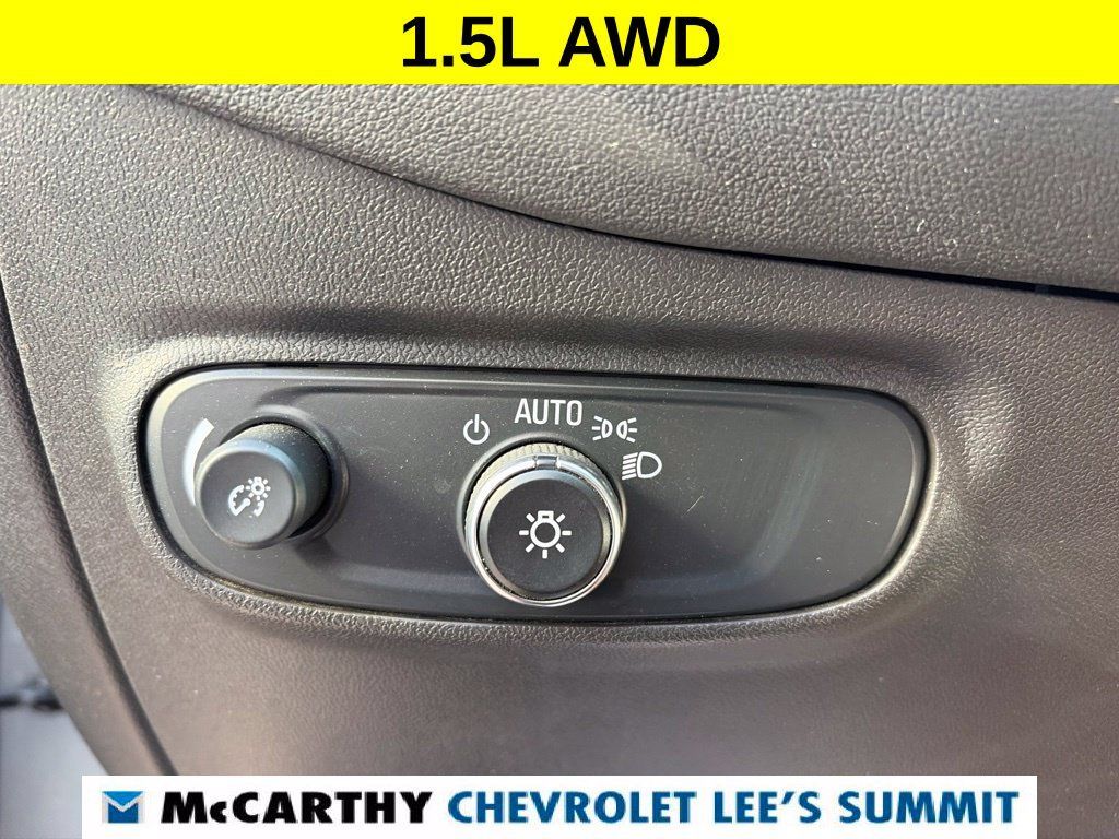 Used 2024 Chevrolet Equinox LT AWD/4WD image 9