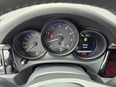 New 2026 Porsche Macan AWD/4WD image 24