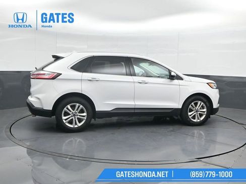 Used 2019 Ford Edge SEL w/ Equipment Group 201A FWD image 3