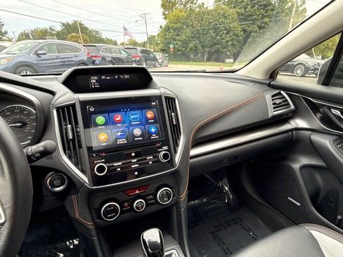 Used 2019 Subaru Crosstrek 2.0i Limited w/ Moonroof Package w/Navigation image 24