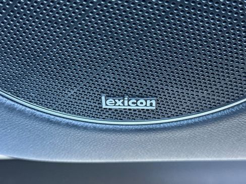 Used 2022 Genesis GV70 2.5T w/ Advanced Package image 25