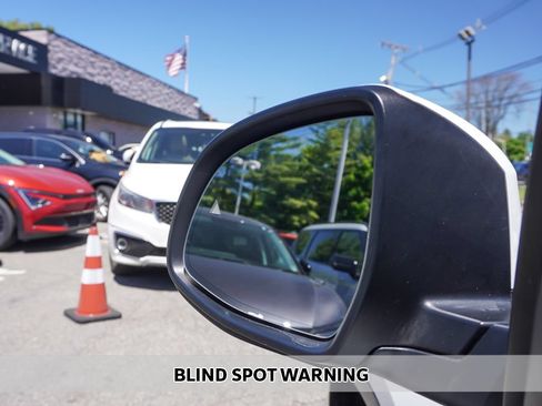 Used 2024 BMW X3 xDrive30i AWD/4WD image 4
