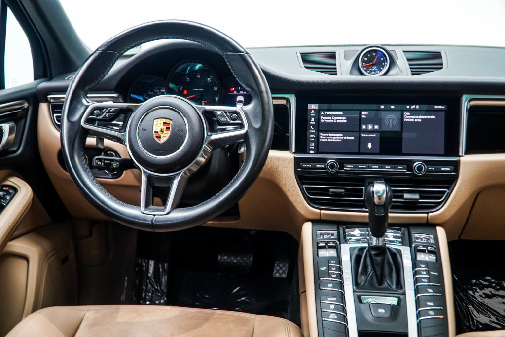 Used 2021 Porsche Macan AWD/4WD image 20