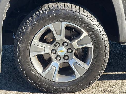 Used 2017 Chevrolet Colorado Z71 image 23