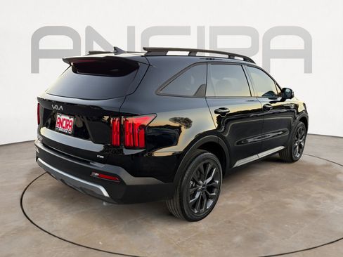 Used 2023 Kia Sorento SX Prestige image 11