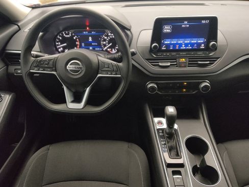 Used 2022 Nissan Altima 2.5 SV image 22