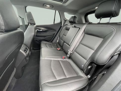Used 2022 GMC Terrain SLT image 16