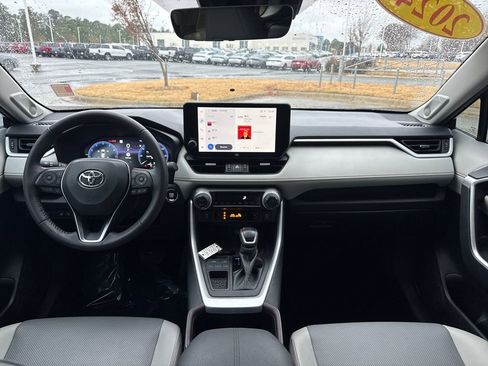 Used 2024 Toyota RAV4 Limited image 16