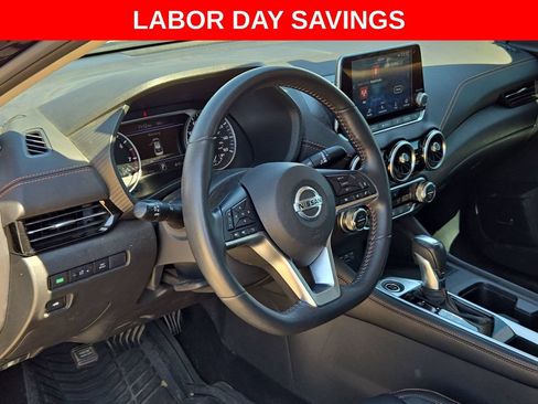 Used 2023 Nissan Sentra SR w/ SR Premium Package FWD image 21