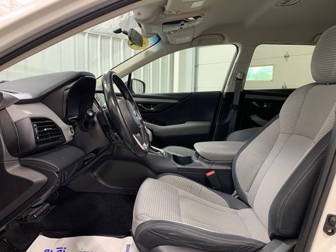 Used 2022 Subaru Outback Premium AWD/4WD image 17