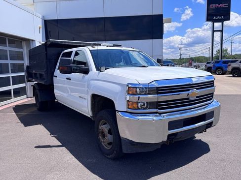 Used 2018 Chevrolet Silverado 3500 W/T w/ WT Convenience Package AWD/4WD image 10