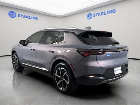 Certified 2025 Chevrolet Equinox EV LT image 6