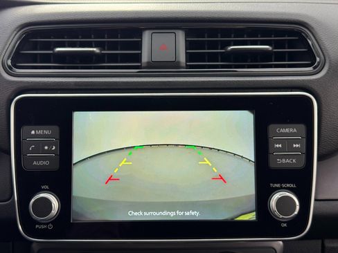 Used 2025 Nissan Leaf S image 23