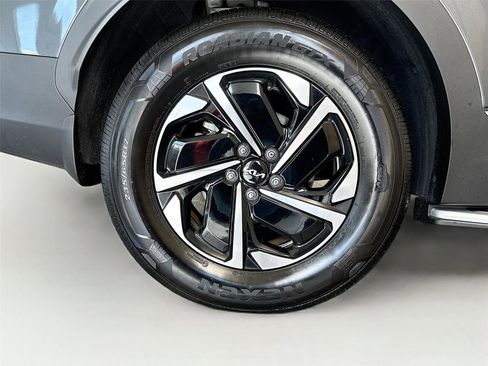 Used 2023 Kia Sportage LX image 36