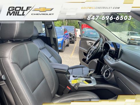 Used 2024 Chevrolet Blazer LT w/ Midnight/Sport Edition FWD image 32