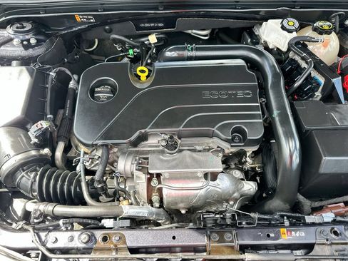 Used 2023 Chevrolet Malibu LT FWD image 29