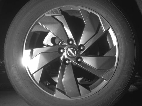 Used 2025 Nissan Rogue SV FWD image 15