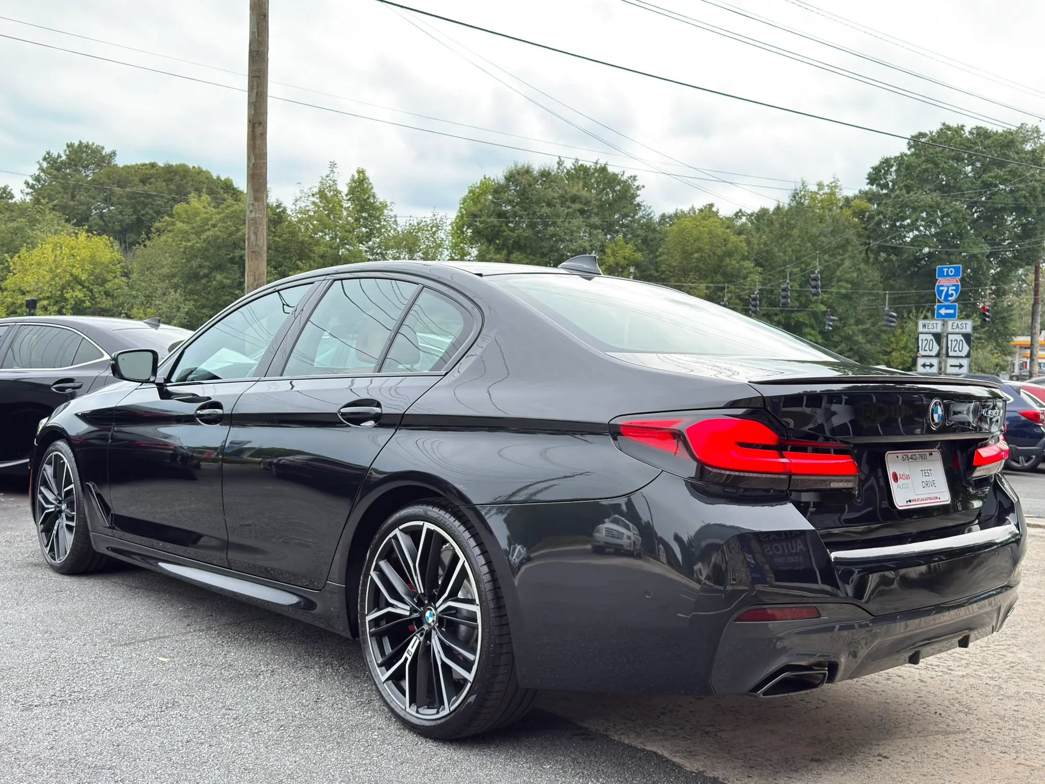 Used 2023 BMW 540i w/ M Sport Package RWD image 10