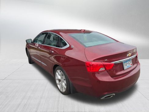 Used 2017 Chevrolet Impala Premier w/ Enhanced Convenience Package FWD image 3