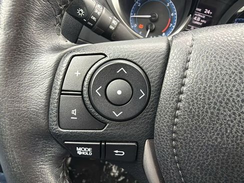 Used 2016 Toyota Corolla S image 19