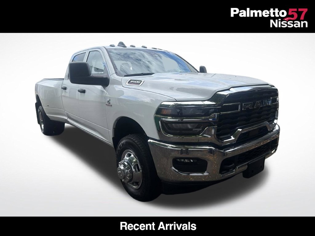 Used 2026 RAM 3500 Tradesman w/ Chrome Appearance Group A AWD/4WD 360° Tour