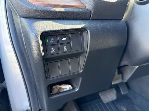Used 2019 Honda CR-V Touring image 19