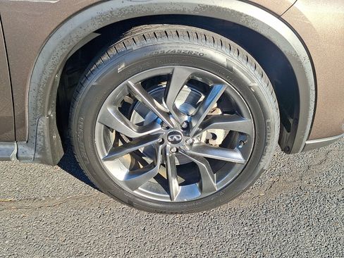 Used 2019 INFINITI QX50 Essential w/ Sensory Package image 8