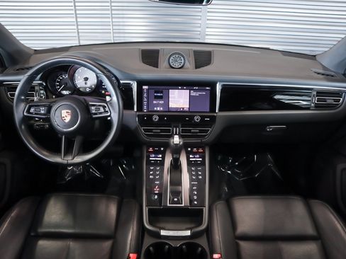 Certified 2023 Porsche Macan S AWD/4WD image 14