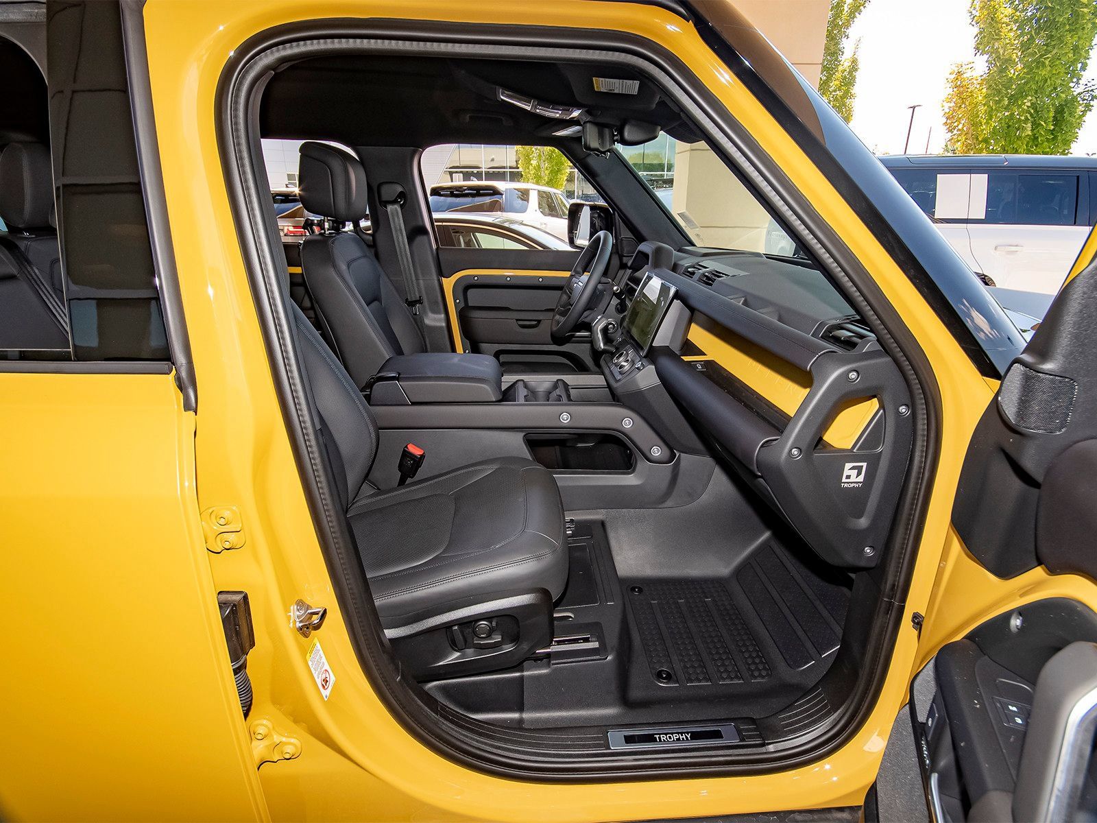 New 2026 Land Rover Defender 110 AWD/4WD image 42