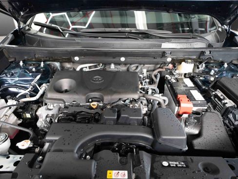 Used 2025 Toyota RAV4 XLE image 31