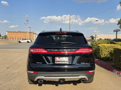 Used 2017 Lincoln MKC Reserve AWD/4WD image 4