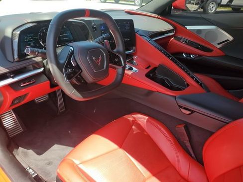 Used 2023 Chevrolet Corvette Stingray Premium Conv w/ Z51 Performance Package RWD image 13