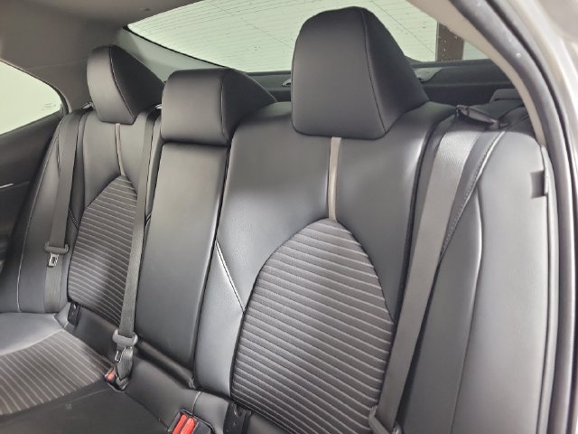 Used 2023 Toyota Camry SE FWD image 13