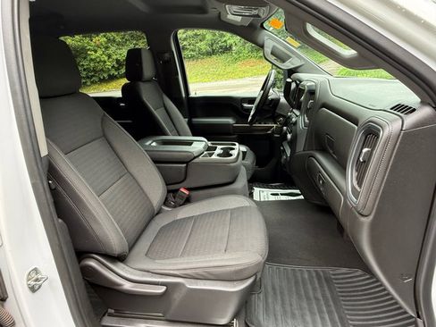 Used 2023 Chevrolet Silverado 2500 LT AWD/4WD image 19