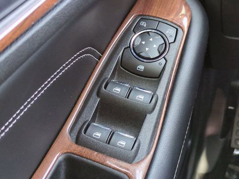 Used 2024 Ford Edge Titanium w/ Equipment Group 301A image 24