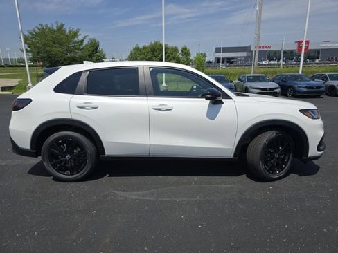 New 2026 Honda HR-V Sport image 12