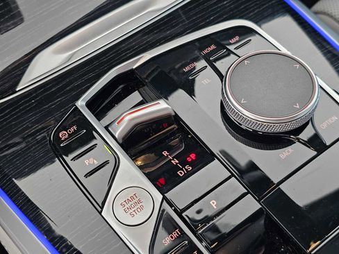 Used 2024 BMW X5 xDrive40i w/ M Sport Package image 30